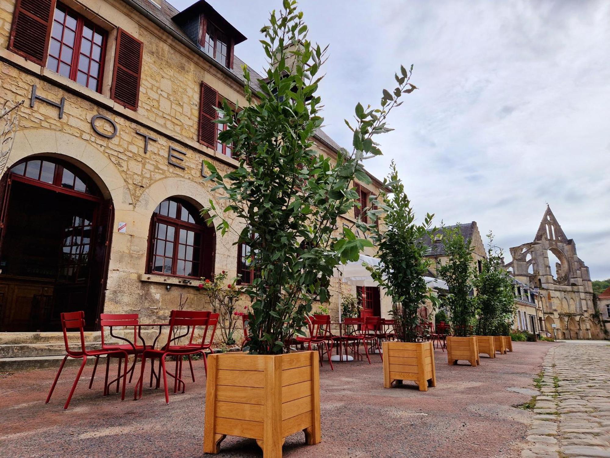 Hotel De L'Abbaye De Longpont Bagian luar foto